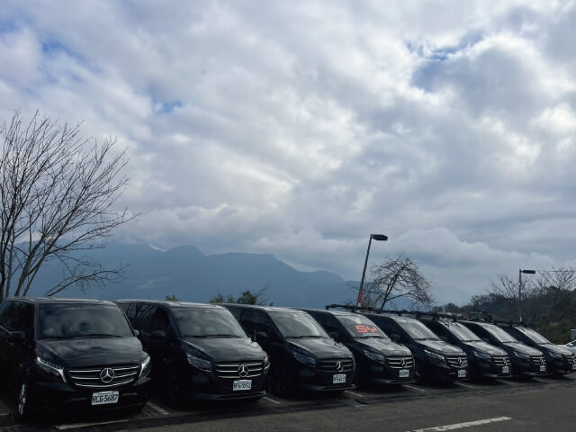 八台車，六十四個笑臉，一路開上雲端——從高雄直達合歡山與武陵的那趟旅程的第4張圖片
